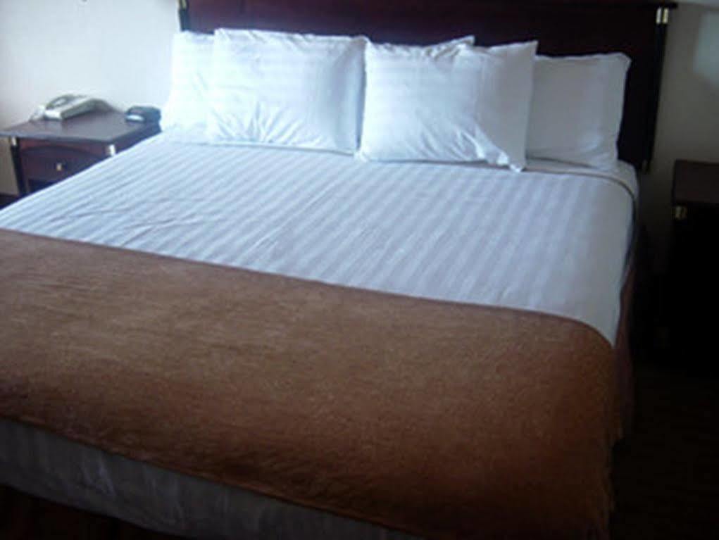 Days Inn & Suites By Wyndham Union City Kültér fotó